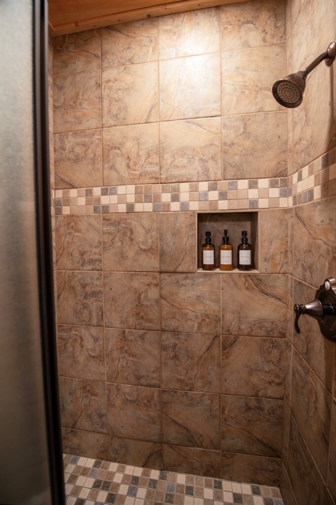 0309f1e3d9a54026aa2c4642b445cd7d LargeOriginal.jpg