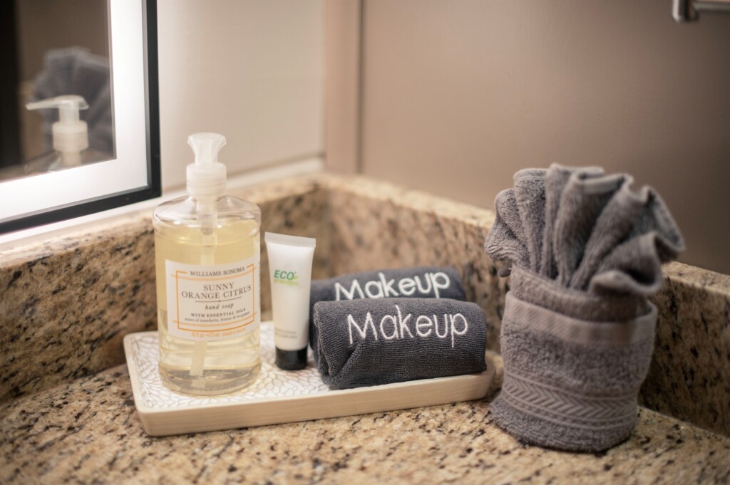 1bb1fd41a764473ca7967f4c315e5905 LargeOriginal.jpg