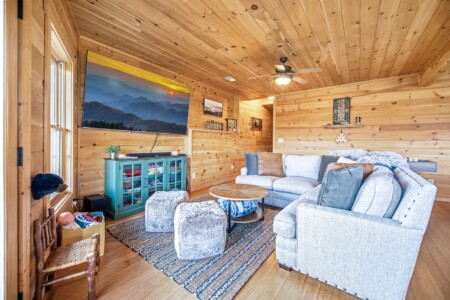 bf57e92a1ad34ae5af21dac28eadb84b LargeOriginal.jpg